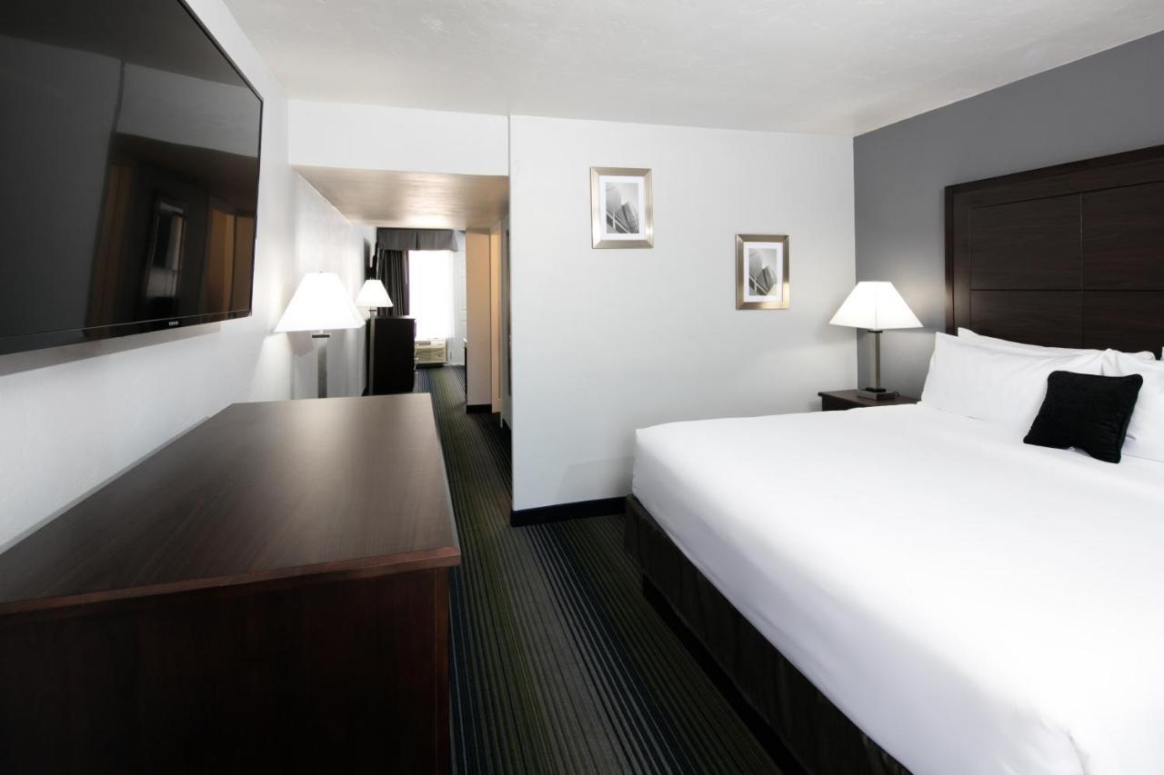 Red Lion Inn & Suites Tucson Downtown Bagian luar foto
